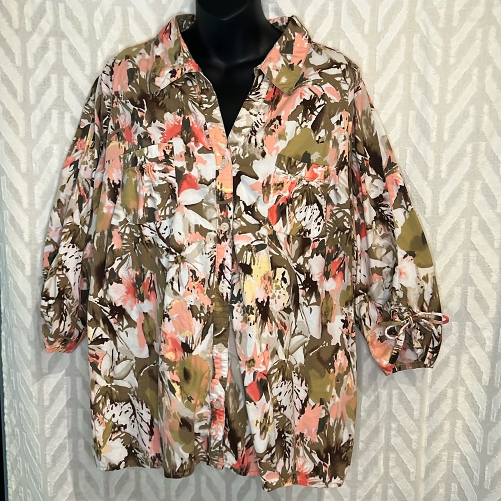 ERIKA Floral Blouse Size 2X